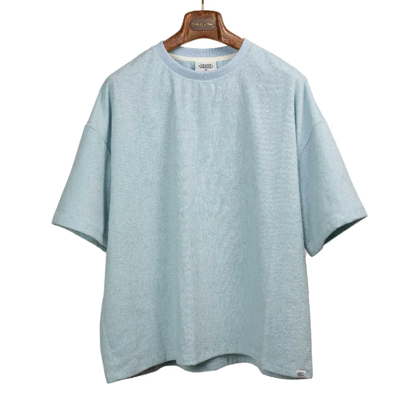 T-Shirt With Embroidered Team Names-Relaxed terrycloth T-shirt in Milky Blue cotton mix